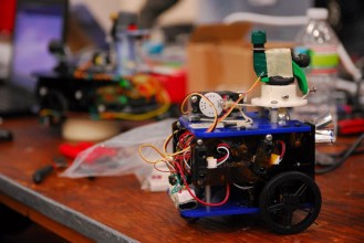 552896_332135930222371_1106361051_n